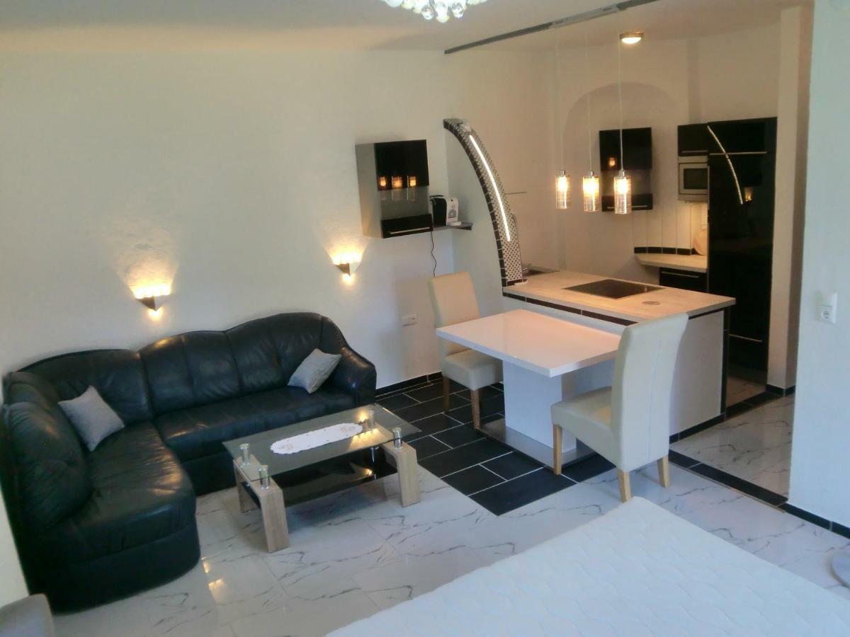 Garten- & Loggia-Appartement Herrenhaus Dellach im Drautal المظهر الخارجي الصورة