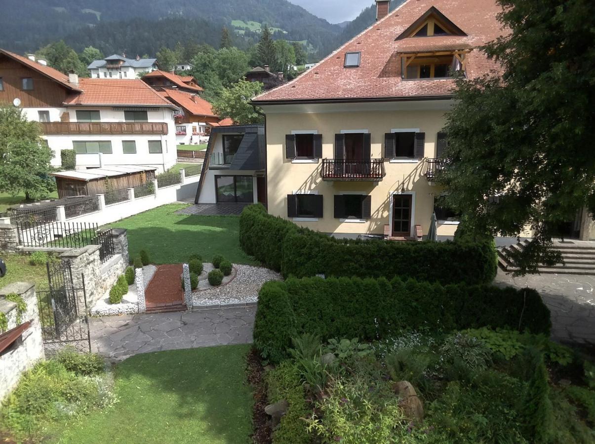 Garten- & Loggia-Appartement Herrenhaus Dellach im Drautal المظهر الخارجي الصورة