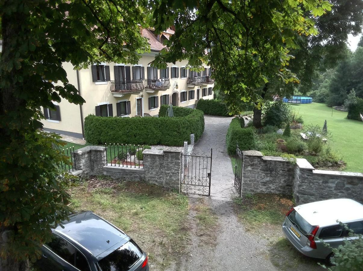 Garten- & Loggia-Appartement Herrenhaus Dellach im Drautal المظهر الخارجي الصورة